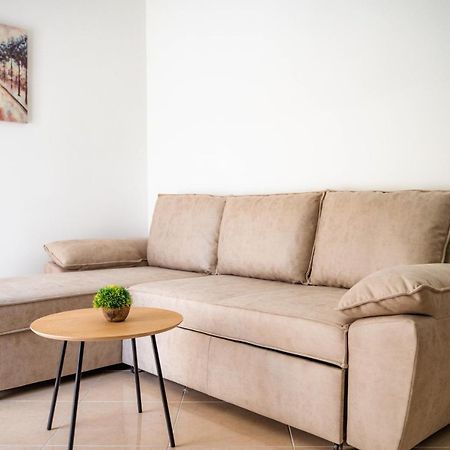 אולסינץ' Apartments Villa Egzon מראה חיצוני תמונה