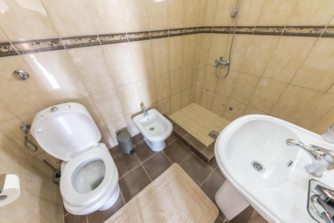 אולסינץ' Apartments Villa Egzon מראה חיצוני תמונה