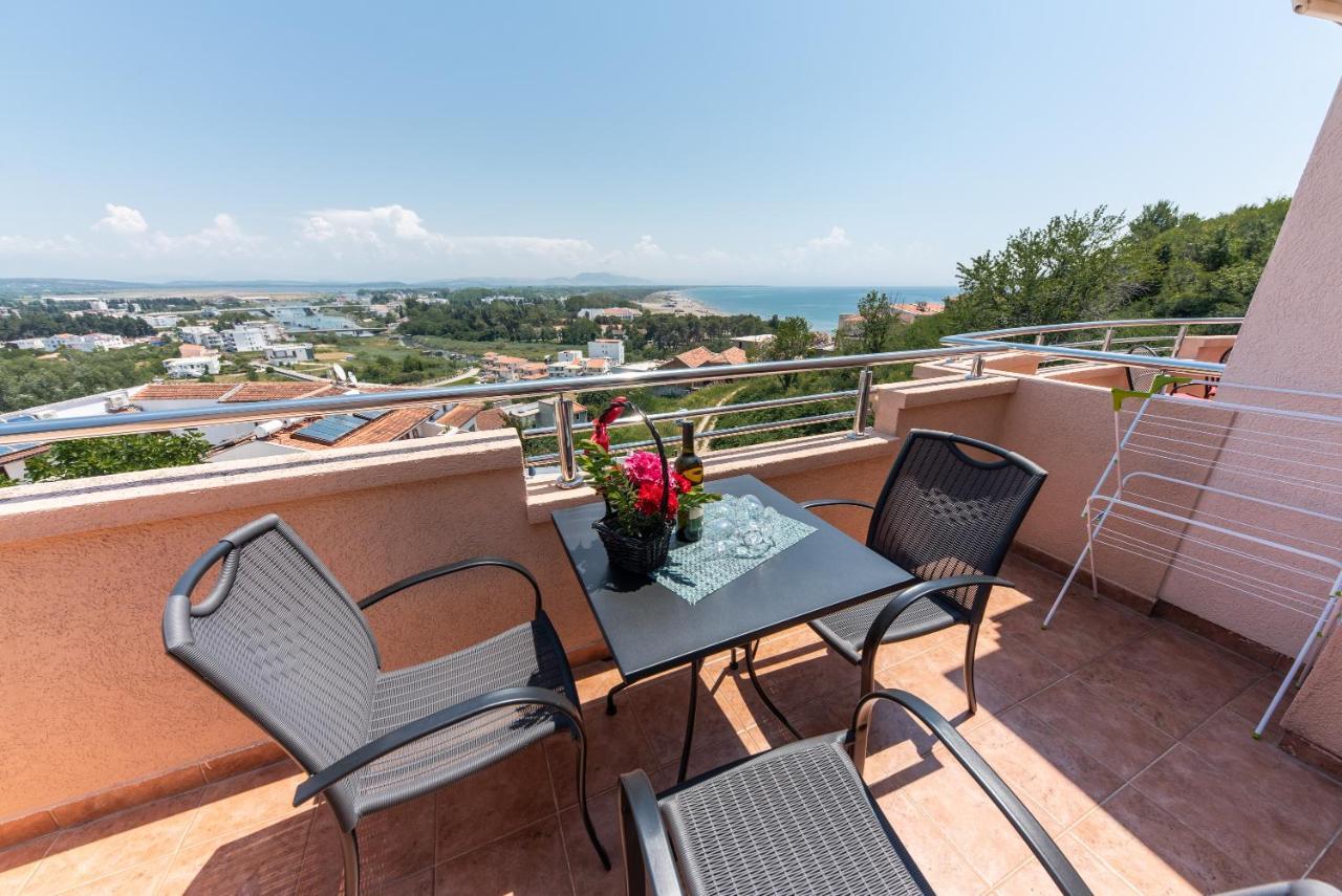 אולסינץ' Apartments Villa Egzon מראה חיצוני תמונה