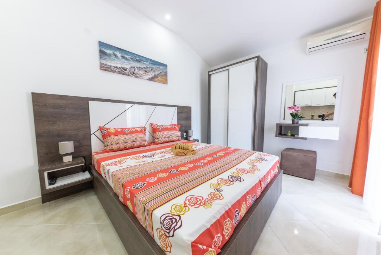 אולסינץ' Apartments Villa Egzon מראה חיצוני תמונה
