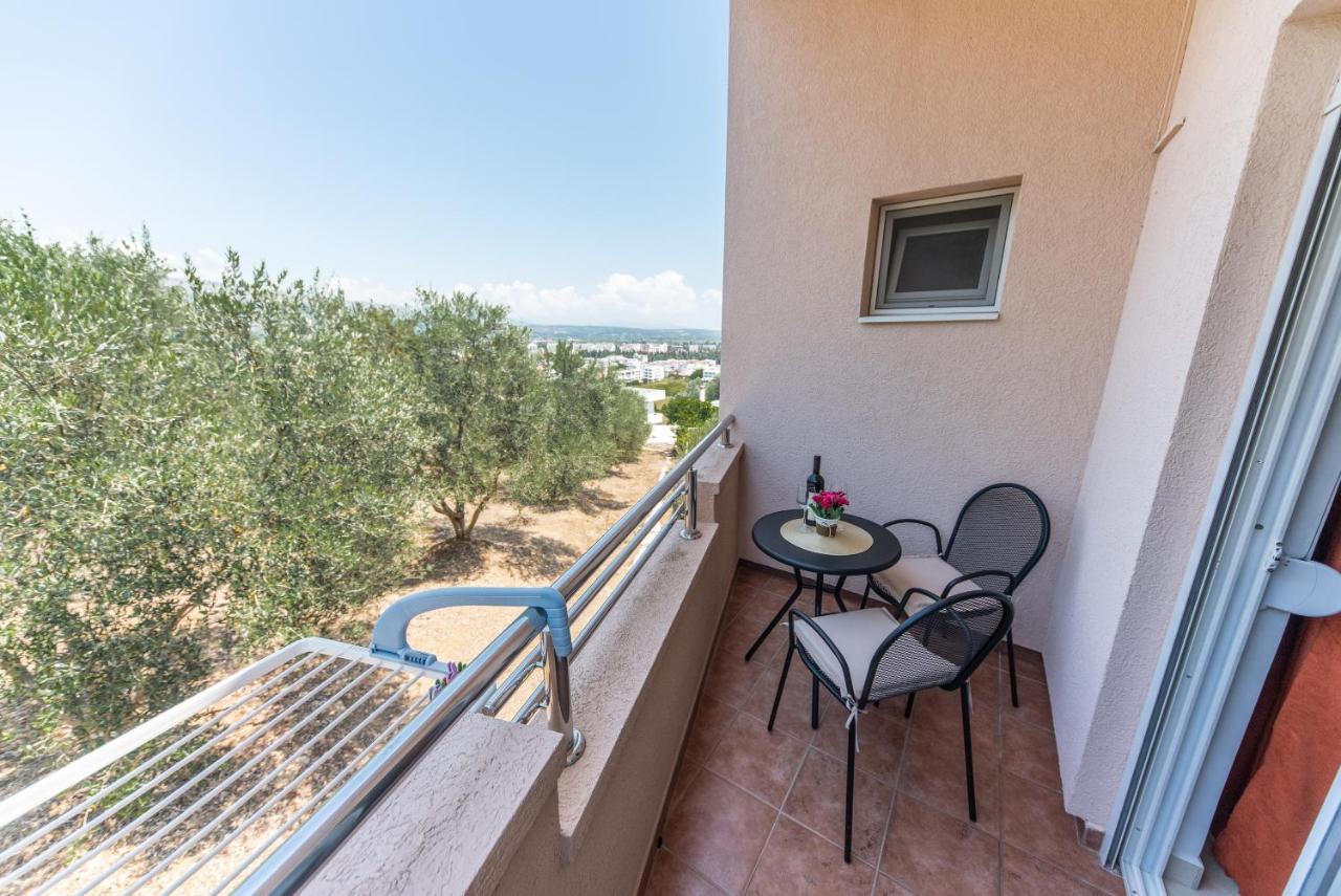 אולסינץ' Apartments Villa Egzon מראה חיצוני תמונה