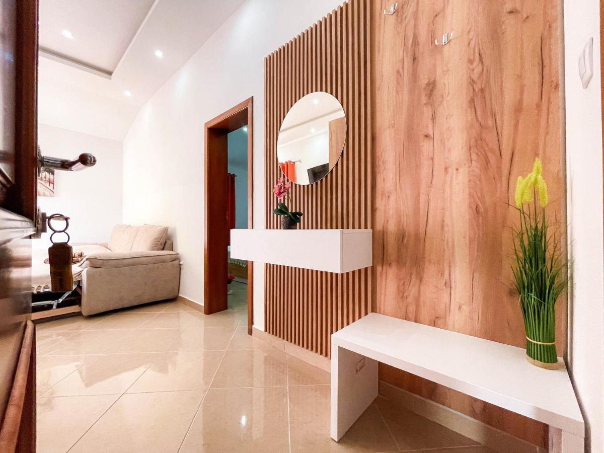 אולסינץ' Apartments Villa Egzon מראה חיצוני תמונה
