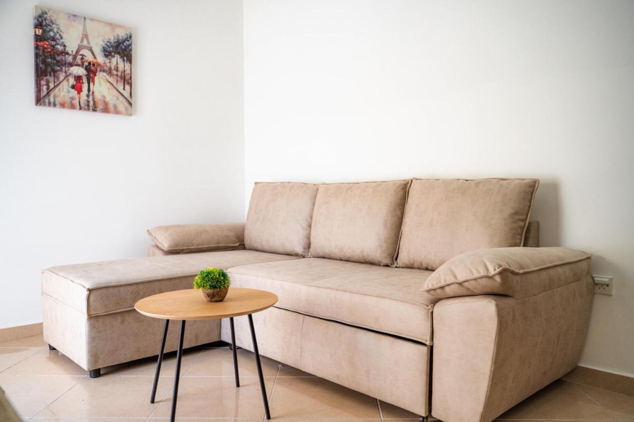 אולסינץ' Apartments Villa Egzon מראה חיצוני תמונה