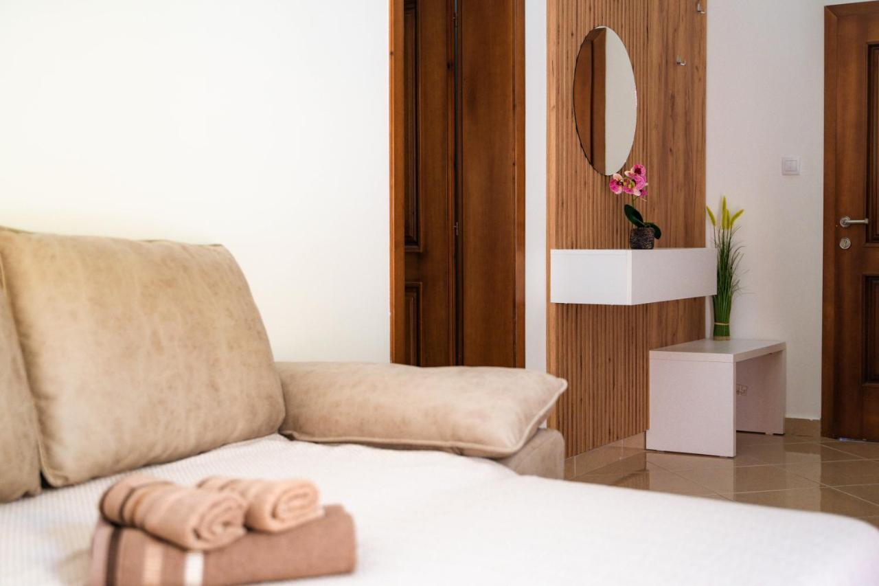 אולסינץ' Apartments Villa Egzon מראה חיצוני תמונה